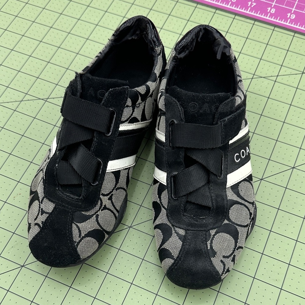 Coach Jenney Q1036 signature print sneakers black white velcro